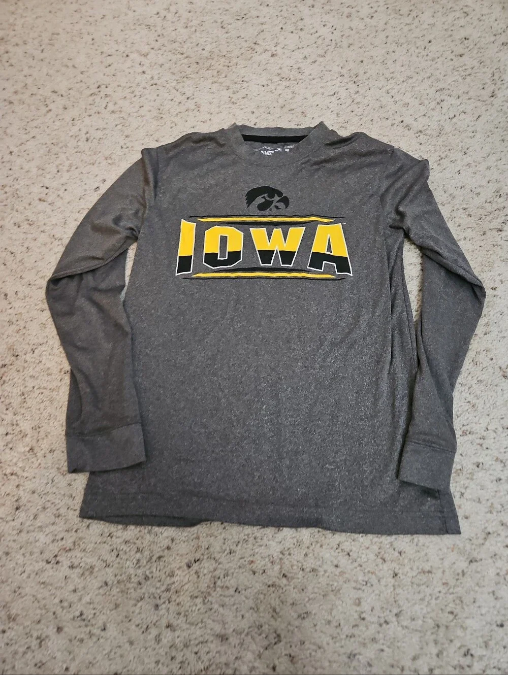 Iowa Hawkeyes Grey Performance Long Sleeve Shirt Youth Medium